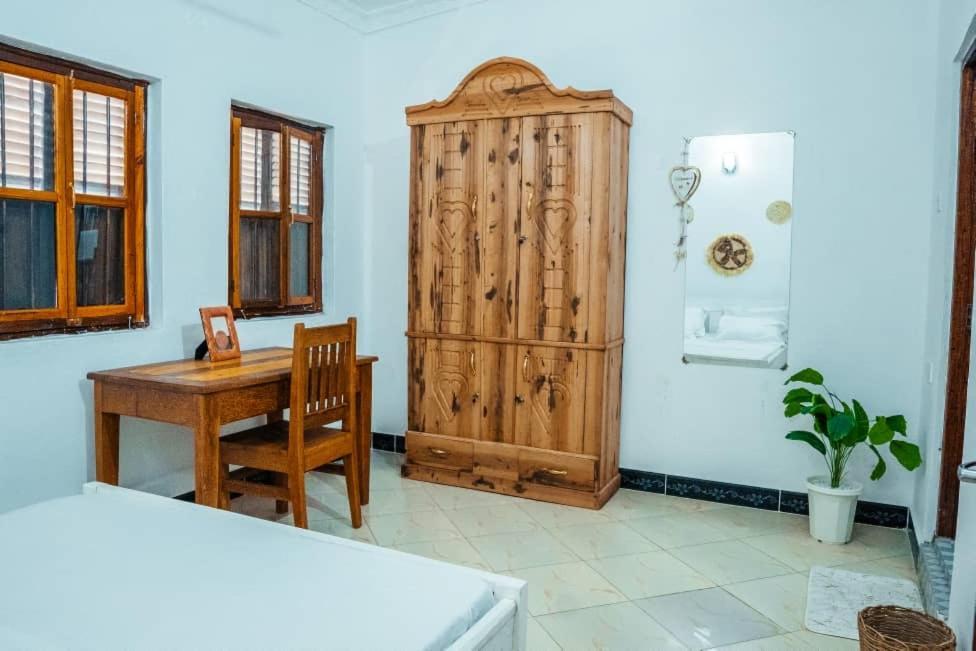 Nomad Cave- Stonetown Hotel Zanzibar Екстериор снимка
